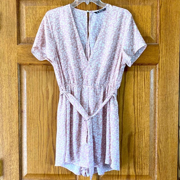 Shein Sheer Pink & White Floral Romper XL